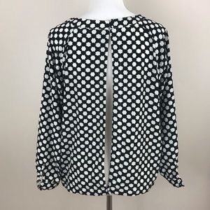 Paraella Black and White Split Back Blouse - L